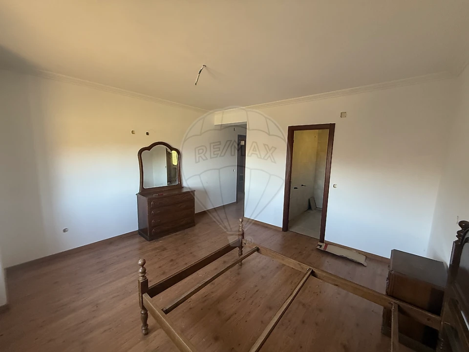 Moradia T7 para Venda em Teixoso e Sarzedo Foto 10