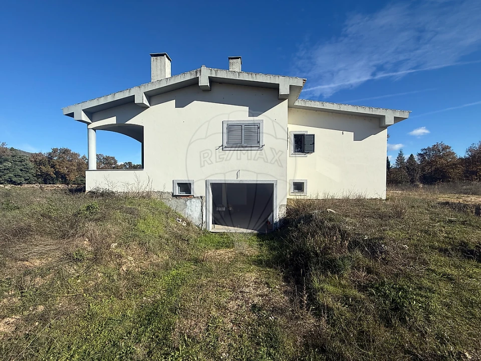 Moradia T7 para Venda em Teixoso e Sarzedo Foto 9