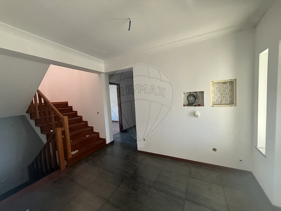 Moradia T7 para Venda em Teixoso e Sarzedo Foto 18