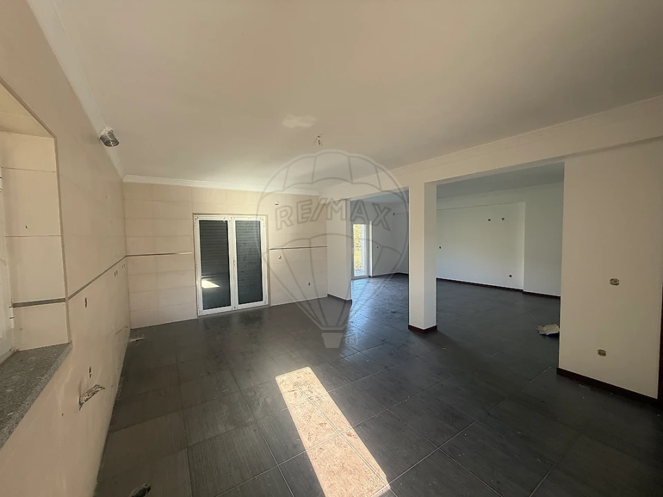 Moradia T7 para Venda em Teixoso e Sarzedo Foto 24