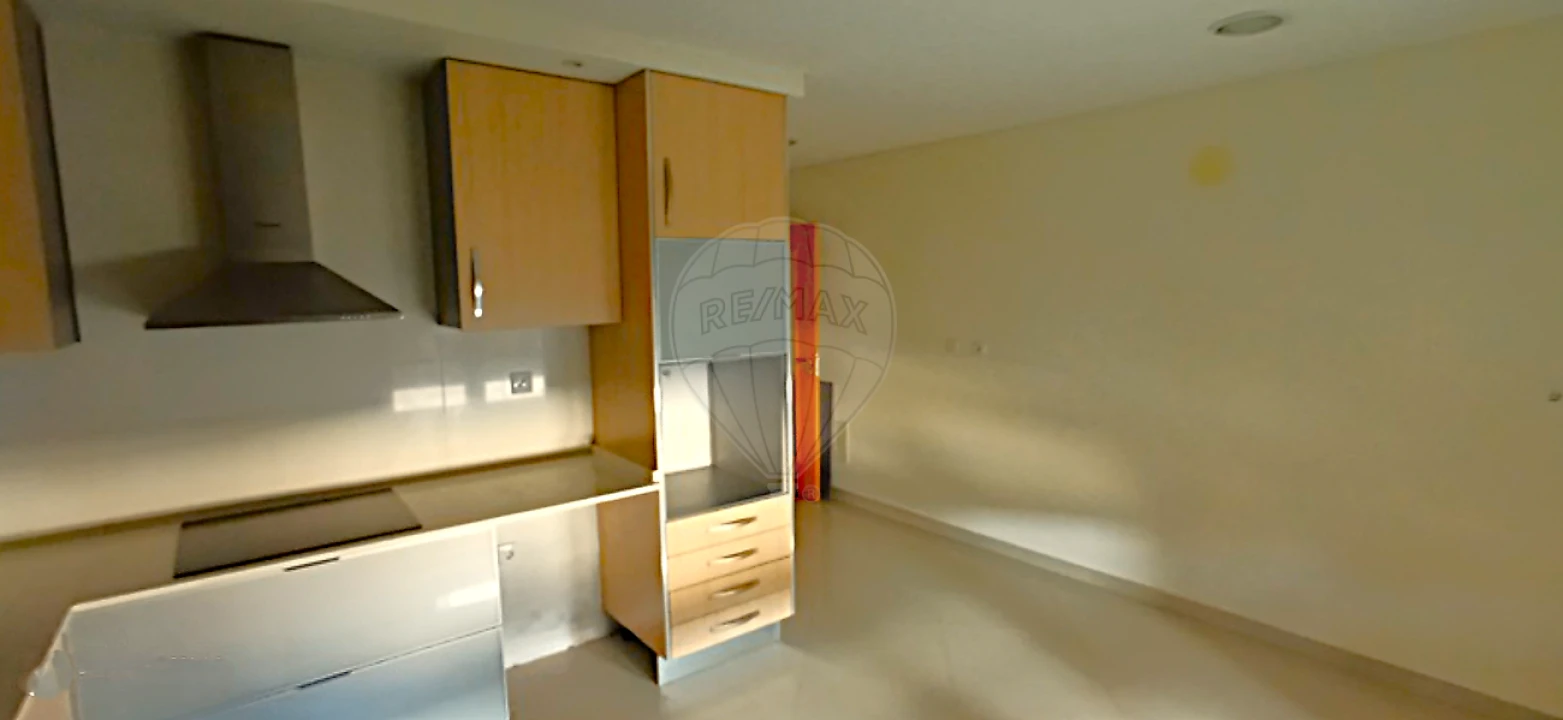 Apartamento T4 para Venda em Pinhal Novo Foto 10