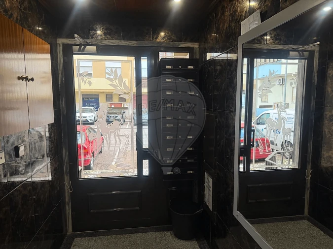 Apartamento T2 para Venda em Amora Foto 6