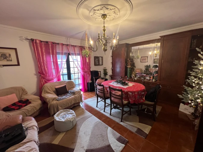 Moradia T3 para Venda em Corroios Foto 3