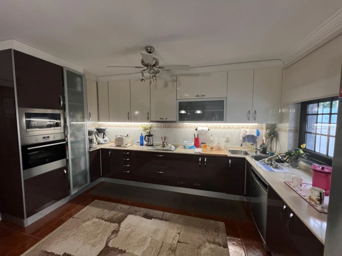 Moradia T3 para Venda em Corroios Foto 6