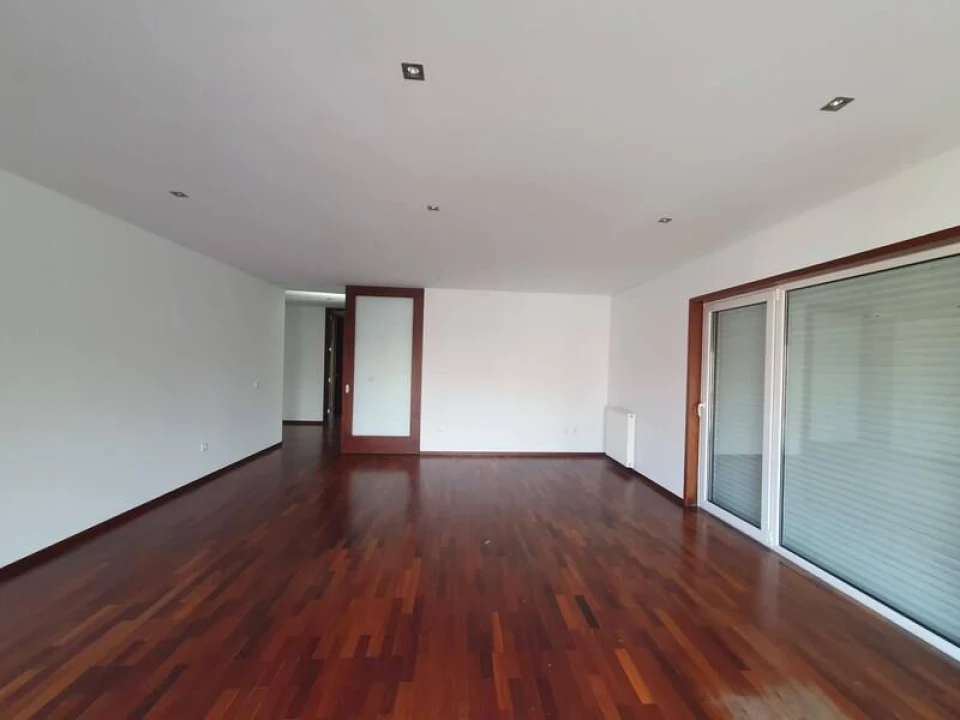 Apartamento T2 para Venda em Bonfim Foto 3