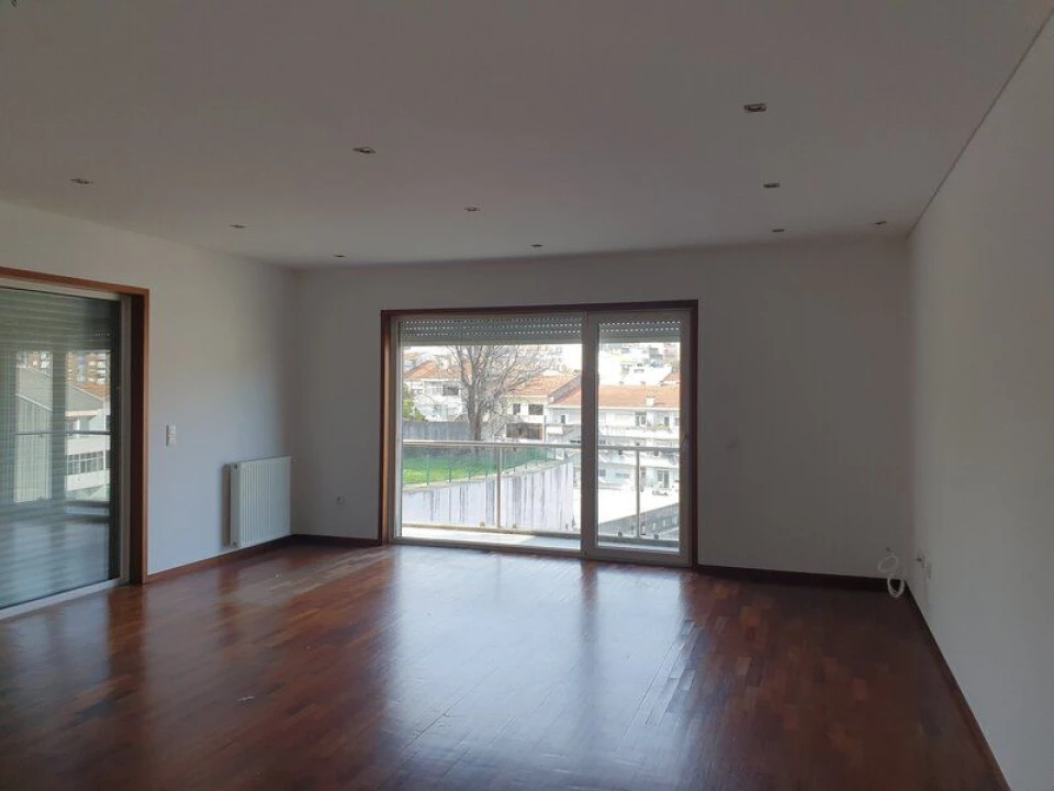 Apartamento T2 para Venda em Bonfim Foto 4
