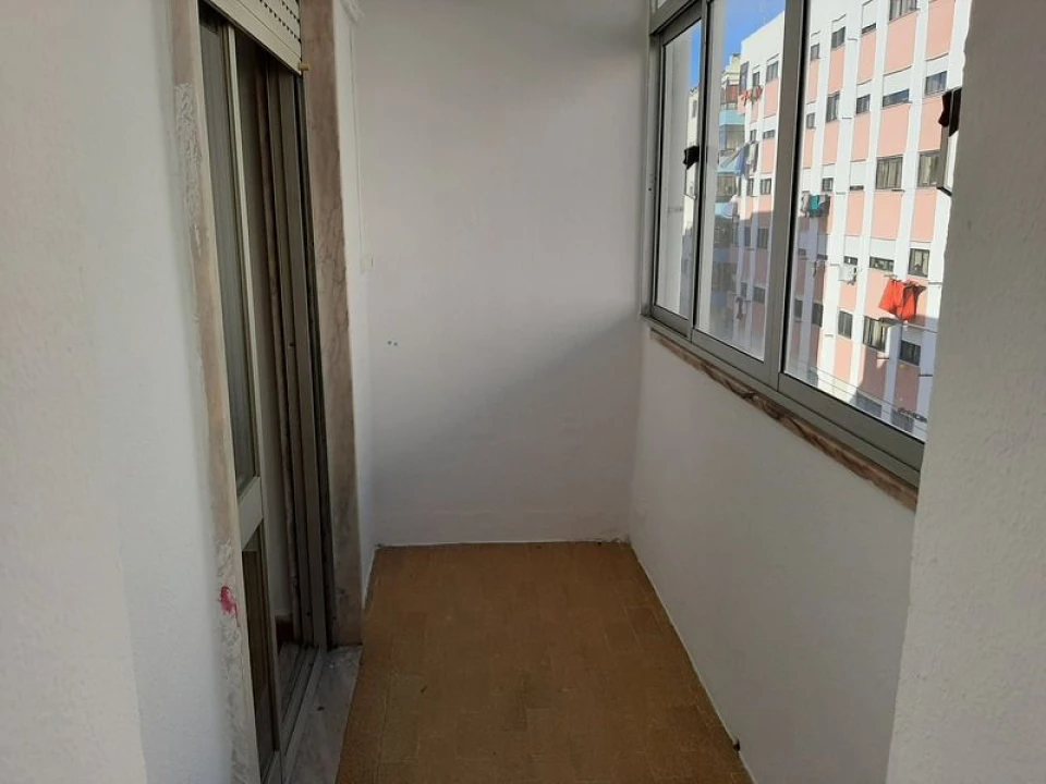 Apartamento T2 para Venda em Cacém e São Marcos Foto 7