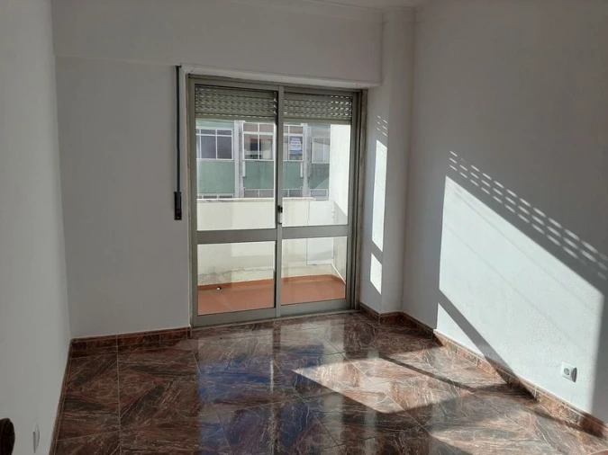 Apartamento T2 para Venda em Cacém e São Marcos Foto 13