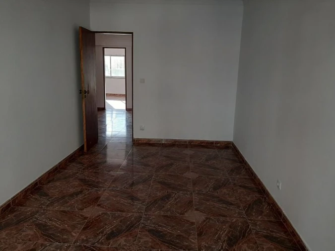 Apartamento T2 para Venda em Cacém e São Marcos Foto 9