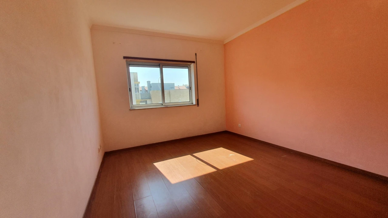 Apartamento T2 para Venda em Barreiro e Lavradio Foto 18