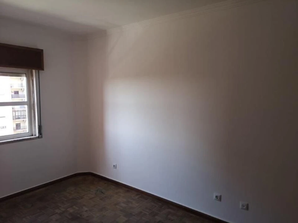 Apartamento T2 para Venda em Agualva e Mira-Sintra Foto 10