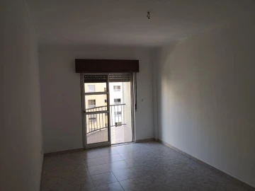 Apartamento T2 para Venda em Agualva e Mira-Sintra