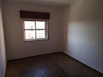 Apartamento T2 para Venda em Agualva e Mira-Sintra