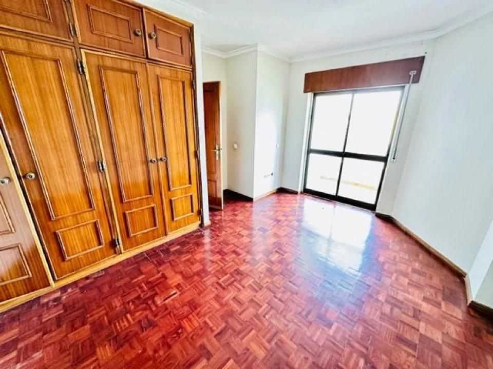 Apartamento T2 para Venda em Cacém e São Marcos Foto 5