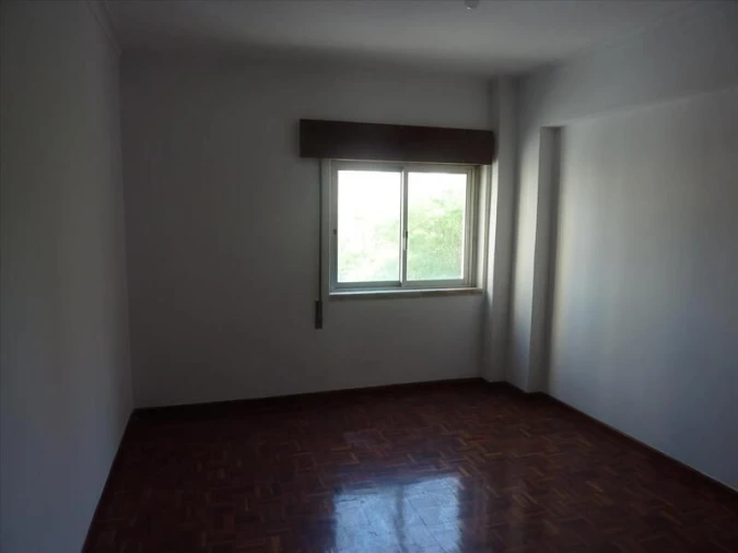 Apartamento T2 para Venda em Carregado e Cadafais Foto 14