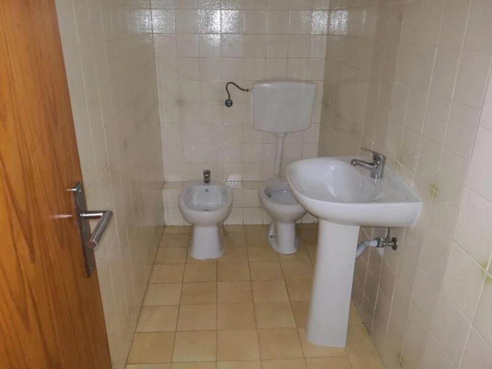 Apartamento T3 para Venda em Agualva e Mira-Sintra Foto 12