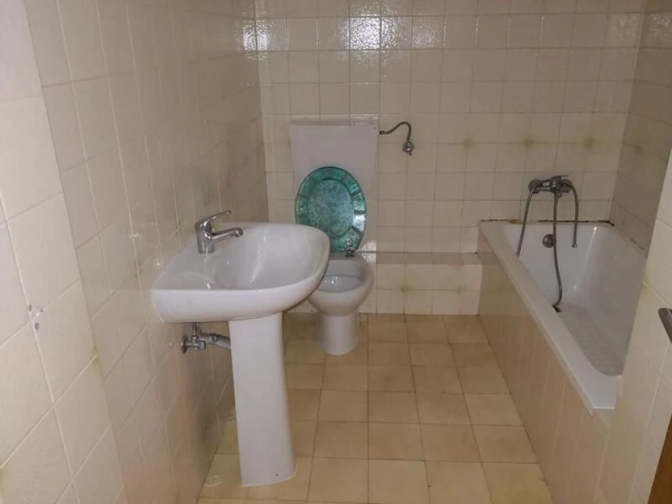 Apartamento T3 para Venda em Agualva e Mira-Sintra Foto 13