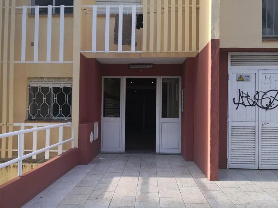 Apartamento T3 para Venda em Agualva e Mira-Sintra Foto 2