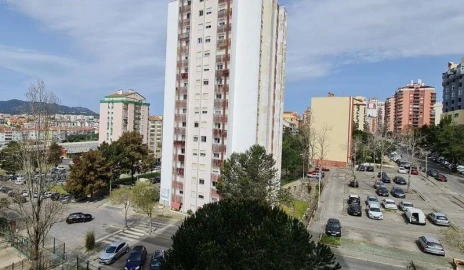 Apartamento T3 para Venda em Agualva e Mira-Sintra