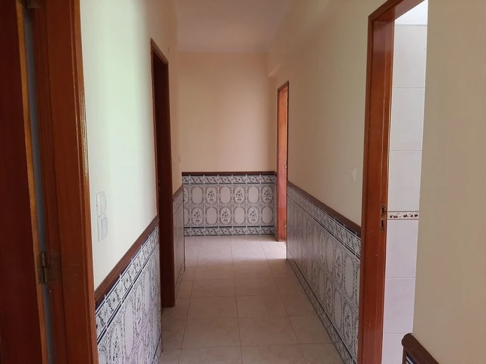 Apartamento T1 para Venda em Rio de Mouro Foto 4