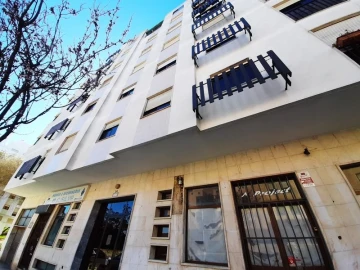 Apartamento T1 para Venda em Rio de Mouro