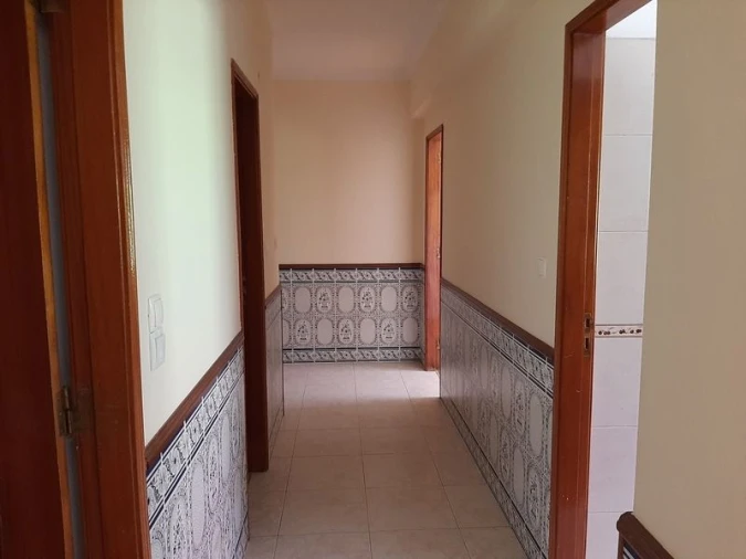 Apartamento T1 para Venda em Rio de Mouro Foto 4