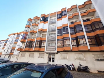 Apartamento T3 para Venda em Queluz e Belas