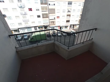 Apartamento T3 para Venda em Queluz e Belas