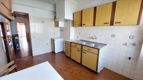 Apartamento T3 para Venda em Queluz e Belas