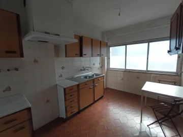 Apartamento T3 para Venda em Queluz e Belas