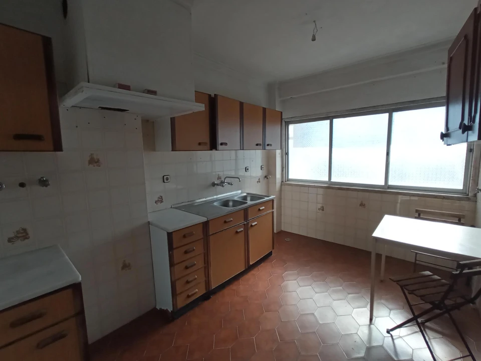 Apartamento T3 para Venda em Queluz e Belas Foto 7