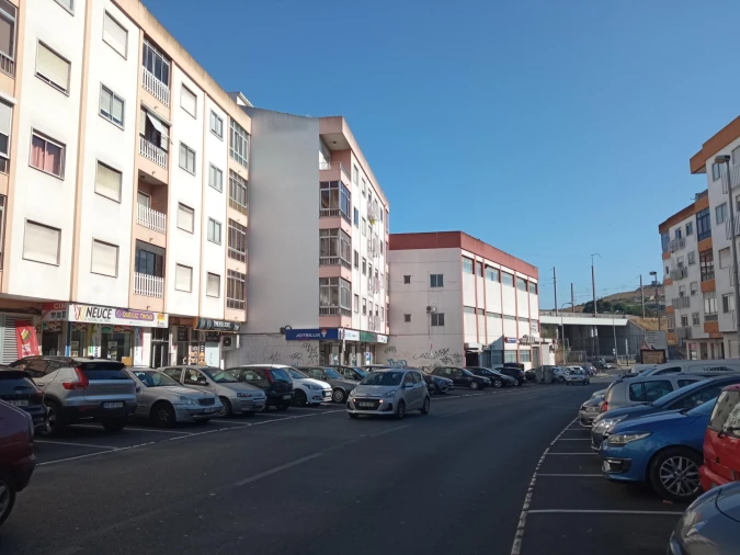 Apartamento T3 para Venda em Queluz e Belas Foto 17