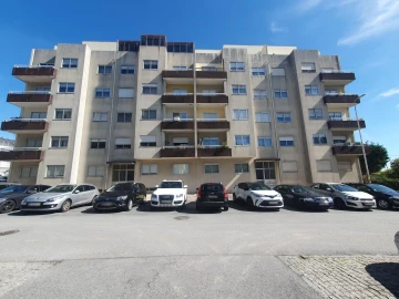 Apartamento T4 para Venda em Santa Marinha e São Pedro da Afurada