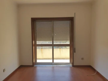 Apartamento T4 para Venda em Santa Marinha e São Pedro da Afurada