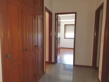 Apartamento T4 para Venda em Santa Marinha e São Pedro da Afurada