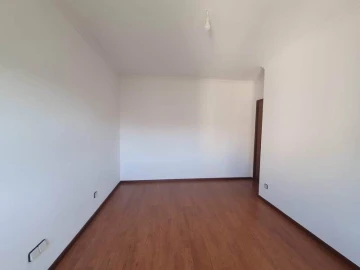Apartamento T4 para Venda em Santa Marinha e São Pedro da Afurada