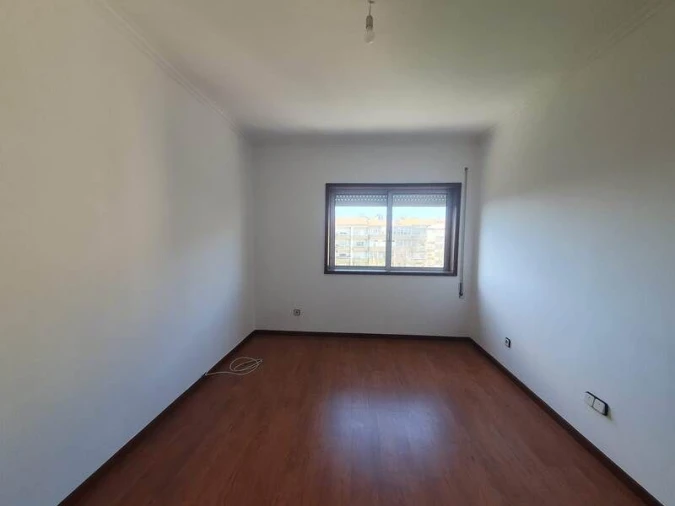 Apartamento T4 para Venda em Santa Marinha e São Pedro da Afurada Foto 13