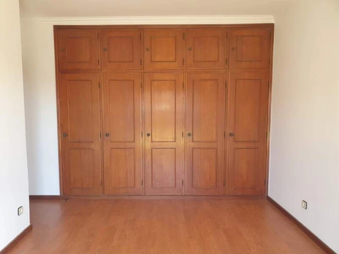 Apartamento T4 para Venda em Santa Marinha e São Pedro da Afurada Foto 14