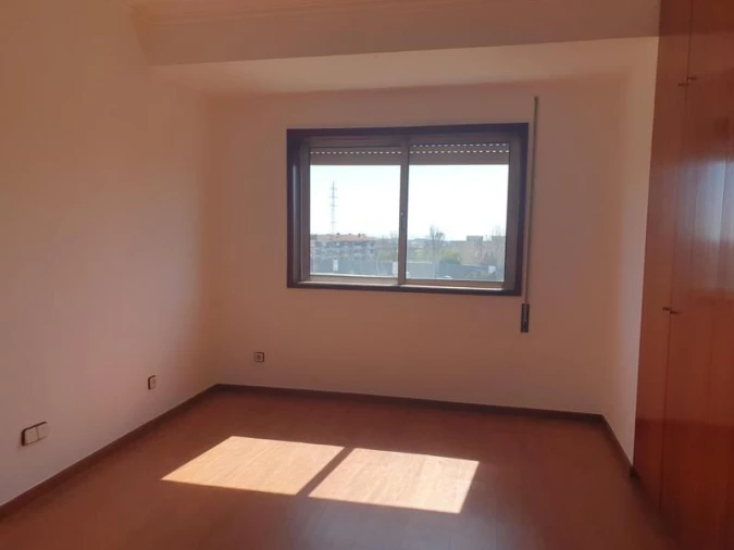Apartamento T4 para Venda em Santa Marinha e São Pedro da Afurada Foto 18