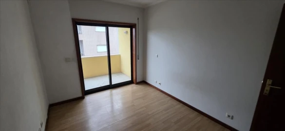 Apartamento T1 para Venda em Paço de Sousa