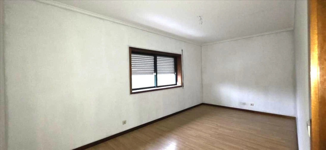 Apartamento T1 para Venda em Paço de Sousa Foto 3