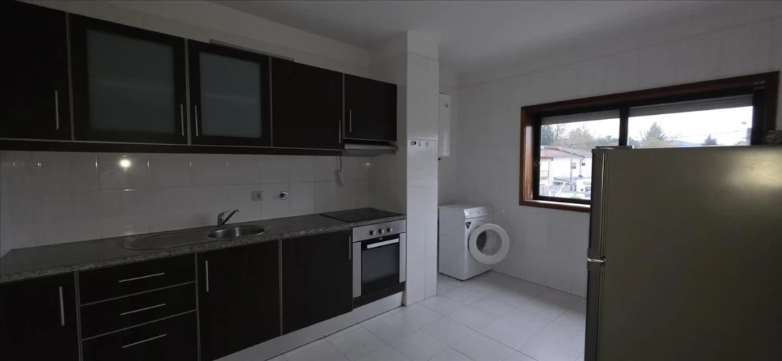 Apartamento T1 para Venda em Paço de Sousa Foto 4