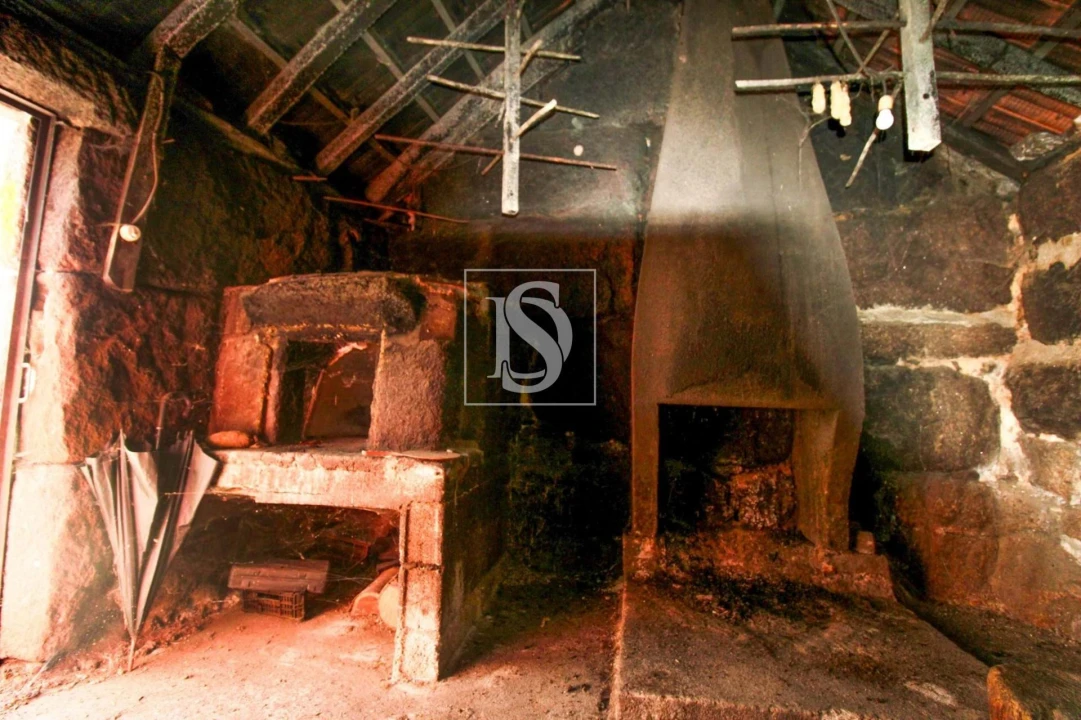 Moradia T1 para Venda em Espírito Santo, Nossa Senhora da Graça e São Simão Foto 27