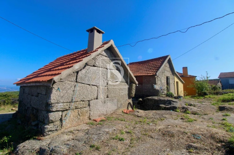 Moradia T1 para Venda em Espírito Santo, Nossa Senhora da Graça e São Simão Foto 2