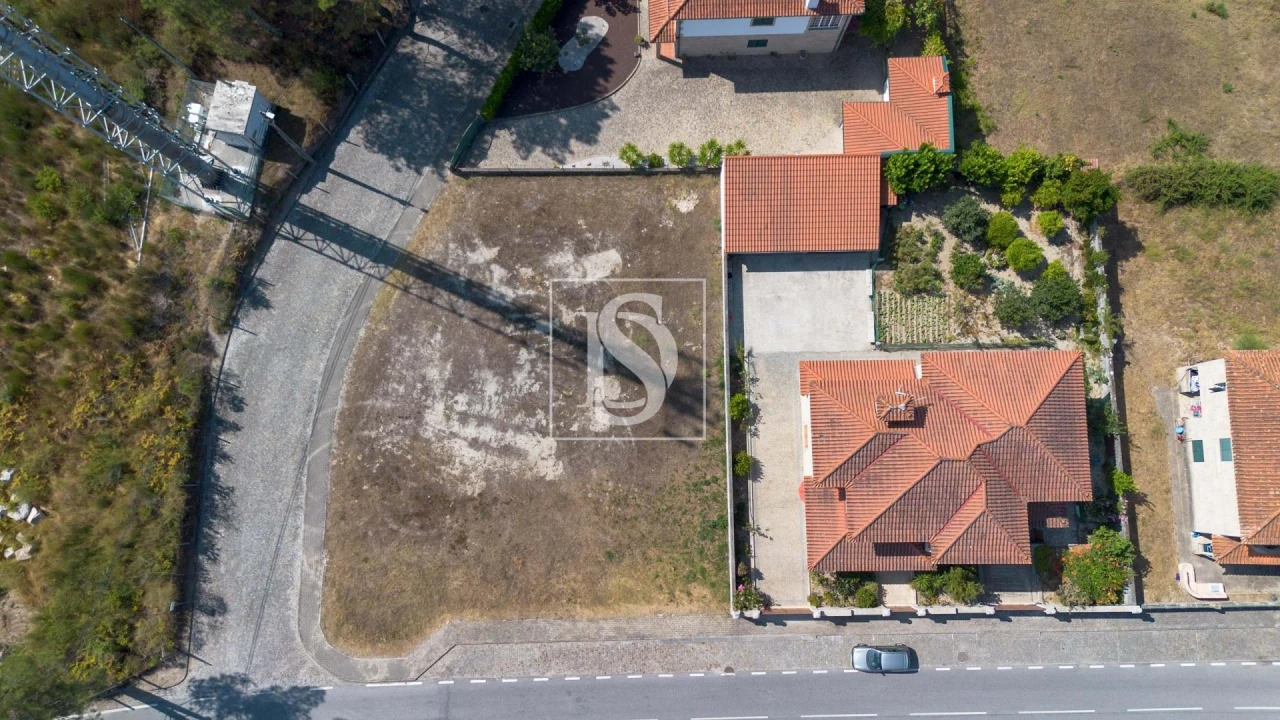 Terreno para Venda em Padronelo Foto 3