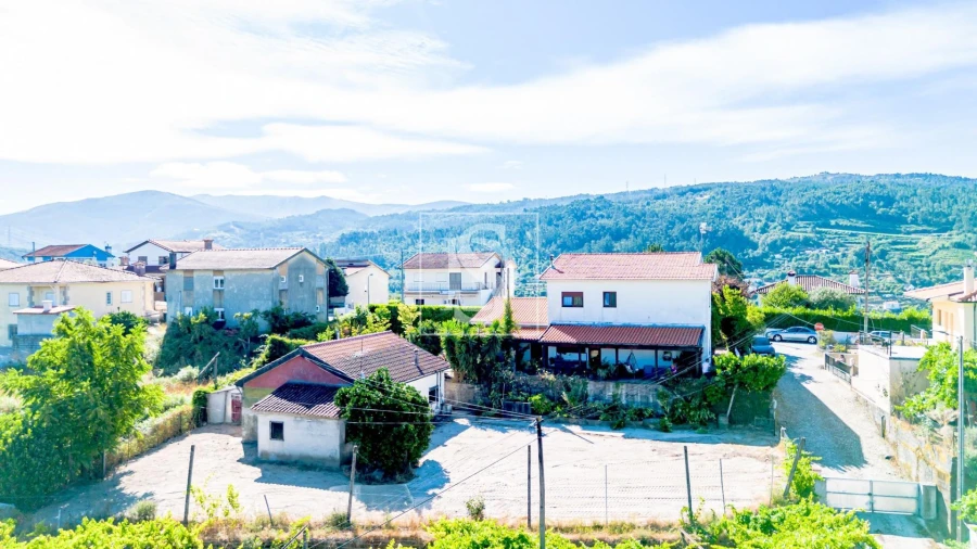 Moradia T2 para Venda em Fridão Foto 50