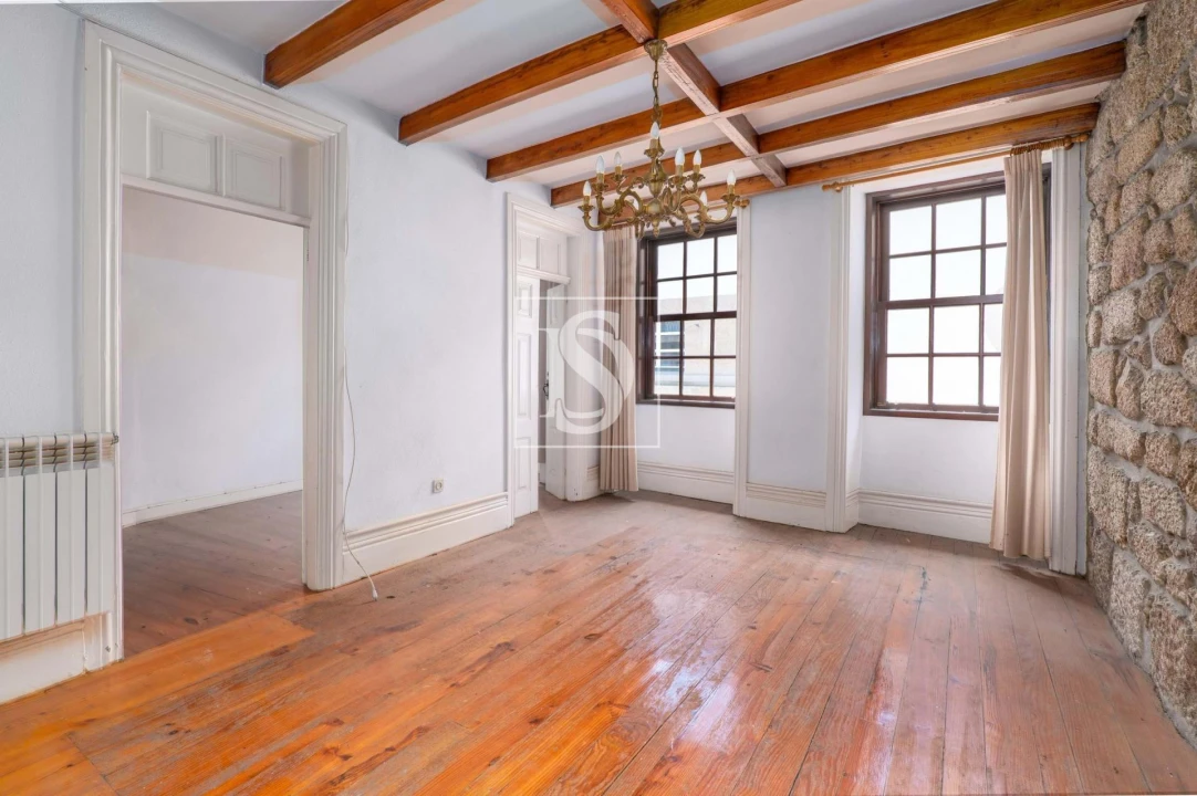 Moradia T4 para Venda em Amarante (São Gonçalo), Madalena, Cepelos e Gatão Foto 2