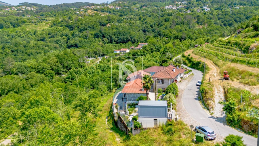 Moradia T2 para Venda em Olo e Canadelo Foto 17