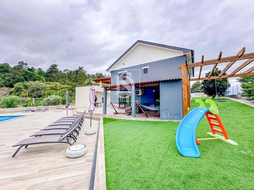 Moradia T10 para Venda em Fregim Foto 50