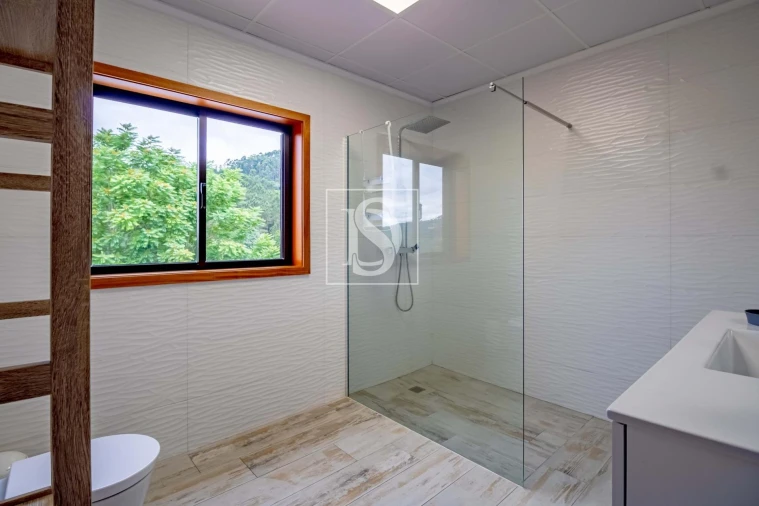 Moradia T10 para Venda em Fregim Foto 48